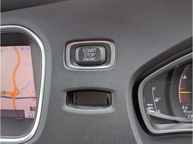 ボルボ Ｖ４０ Ｄ４ ダイナミック エディション ディーゼルターボ H30年 (東北) 99