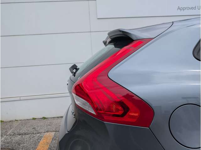 ボルボ Ｖ４０ Ｄ４ ダイナミック エディション ディーゼルターボ H30年 (東北) 99