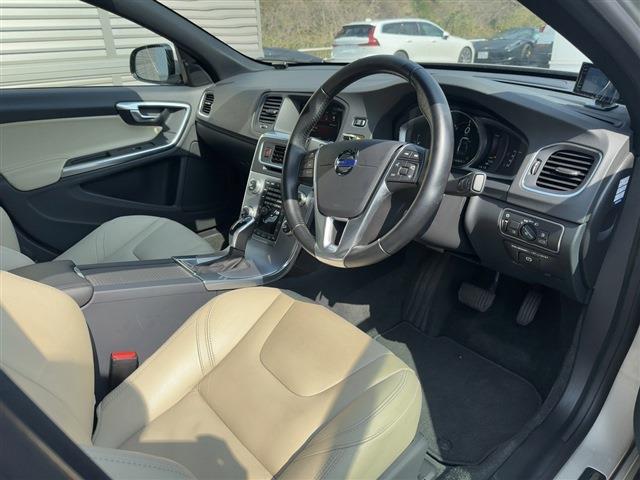 ボルボ Ｓ６０ Ｄ４ ダイナミック エディション ディーゼルターボ H28年 (東北) 99