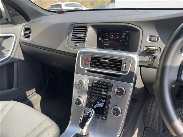 ボルボ Ｓ６０ Ｄ４ ダイナミック エディション ディーゼルターボ H28年 (東北) 99