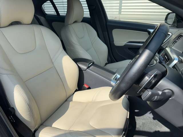 ボルボ Ｓ６０ Ｄ４ ダイナミック エディション ディーゼルターボ H28年 (東北) 99