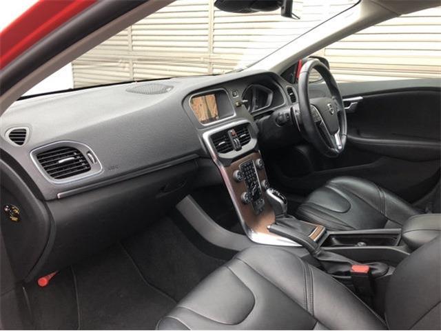 ボルボ Ｖ４０ Ｔ３　インスクリプション H29年 (東北) 99