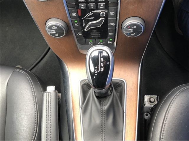 ボルボ Ｖ４０ Ｔ３　インスクリプション H29年 (東北) 99