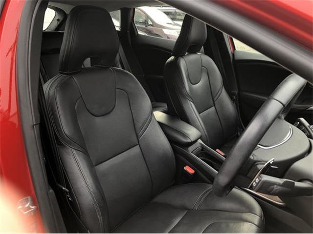 ボルボ Ｖ４０ Ｔ３　インスクリプション H29年 (東北) 99