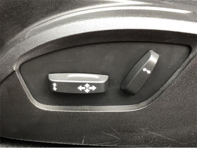 ボルボ Ｖ４０ Ｔ３　インスクリプション H29年 (東北) 99