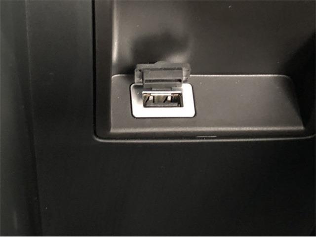 ボルボ Ｖ４０ Ｔ３　インスクリプション H29年 (東北) 99