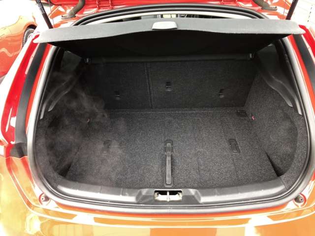 ボルボ Ｖ４０ Ｔ３　インスクリプション H29年 (東北) 99