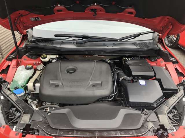 ボルボ Ｖ４０ Ｔ３　インスクリプション H29年 (東北) 99