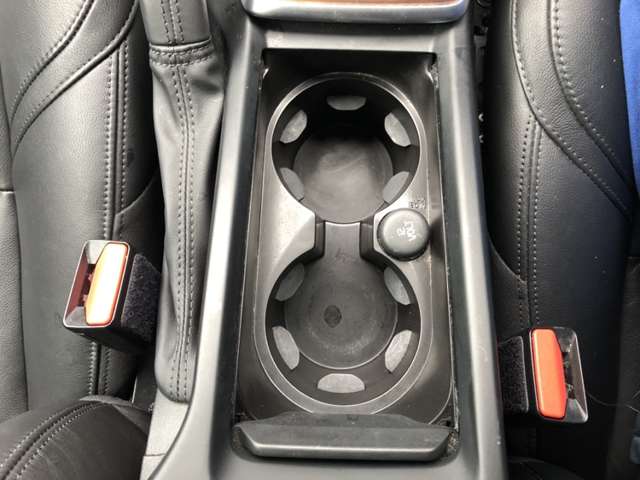 ボルボ Ｖ４０ Ｔ３　インスクリプション H29年 (東北) 99