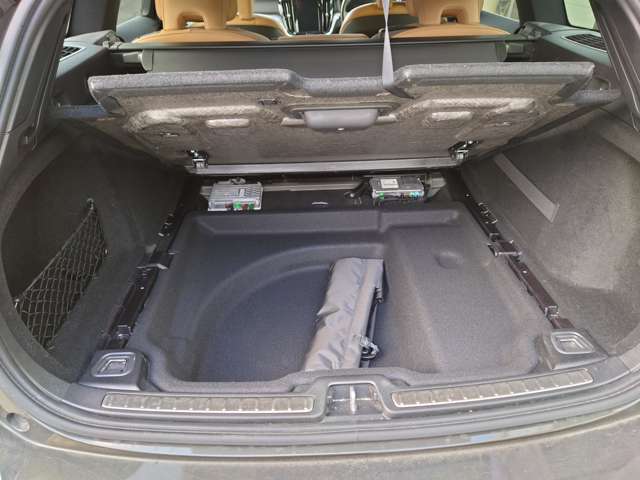 ボルボ Ｖ６０ Ｔ５　モメンタム R2年 (東北) 99