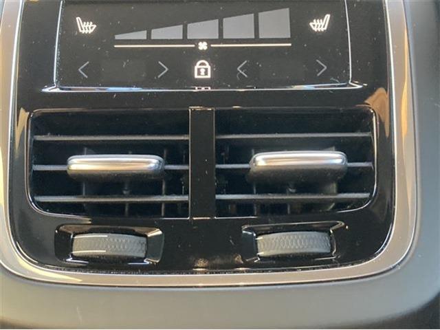 ボルボ Ｖ６０クロスカントリー Ｂ５ ＡＷＤ プロ ４ＷＤ R4年 (東北) 99