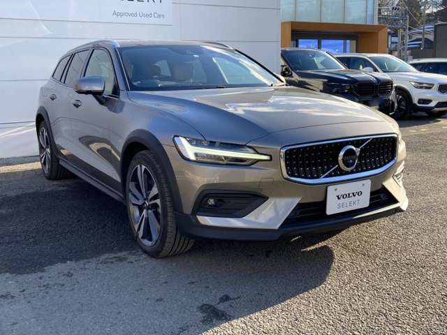 ボルボ Ｖ６０クロスカントリー Ｂ５ ＡＷＤ プロ ４ＷＤ R4年 (東北) 99
