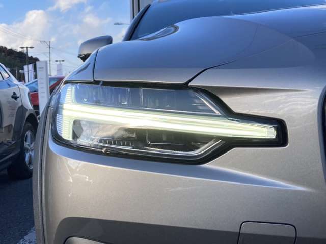 ボルボ Ｖ６０クロスカントリー Ｂ５ ＡＷＤ プロ ４ＷＤ R4年 (東北) 99