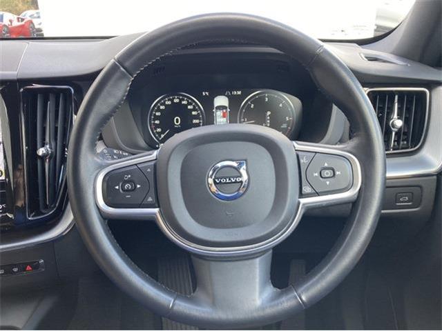 ボルボ ＸＣ６０ Ｄ４ ＡＷＤ モメンタム ディーゼルターボ ４ＷＤ H30年 (東北) 99