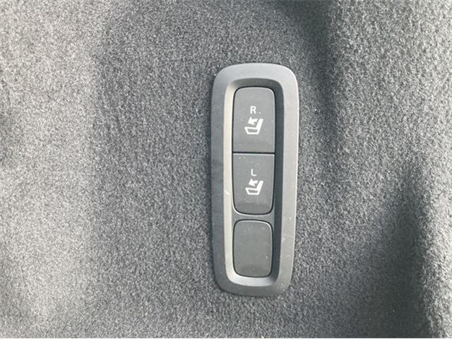 ボルボ ＸＣ６０ Ｄ４ ＡＷＤ モメンタム ディーゼルターボ ４ＷＤ H30年 (東北) 99