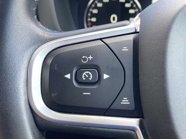 ボルボ ＸＣ６０ Ｄ４ ＡＷＤ モメンタム ディーゼルターボ ４ＷＤ H30年 (東北) 99