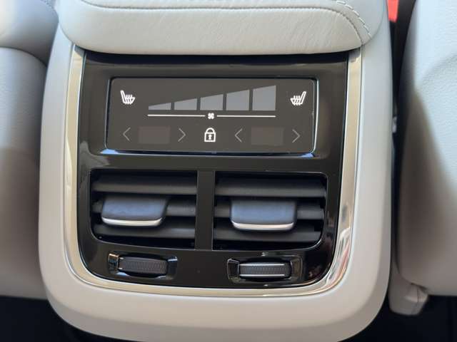 ボルボ ＸＣ６０ Ｄ４ ＡＷＤ インスクリプション ディーゼルターボ ４ＷＤ H30年 (東北) 99