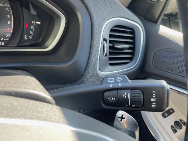 ボルボ Ｖ４０クロスカントリー Ｄ４ モメンタム ディーゼルターボ H28年 (東北) 99