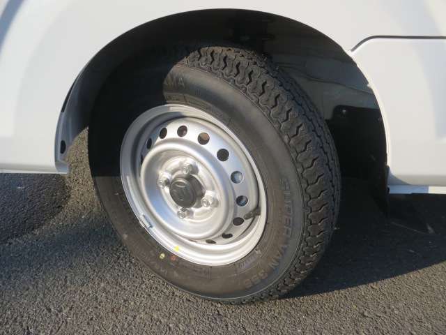 スズキ キャリイトラック ６６０ 頑丈ダンプ ３方開 ４ＷＤ R6年 (関東) 99