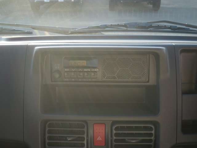 スズキ キャリイトラック ６６０ 頑丈ダンプ ３方開 ４ＷＤ R6年 (関東) 99