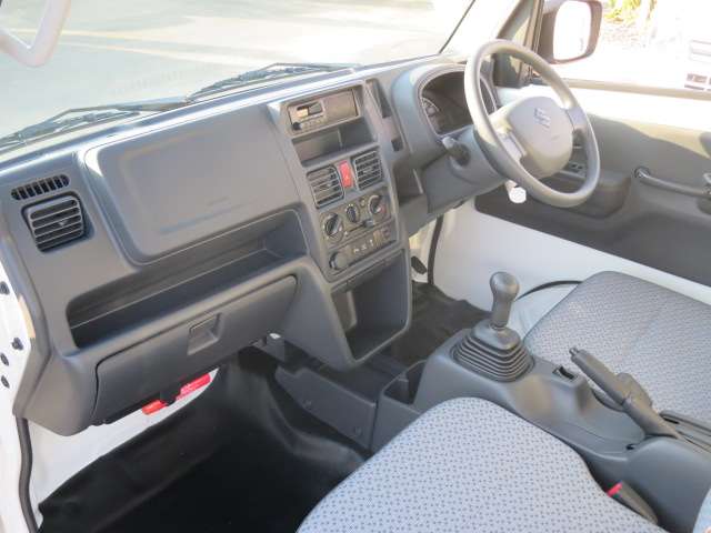 スズキ キャリイトラック ６６０ 頑丈ダンプ ３方開 ４ＷＤ R6年 (関東) 99