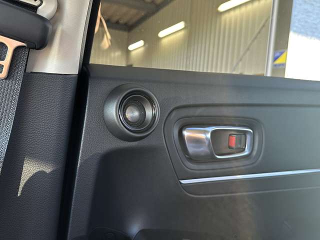 ホンダ ヴェゼル １．５ Ｅ：ＨＥＶ Ｚ R7年 (関東) 99