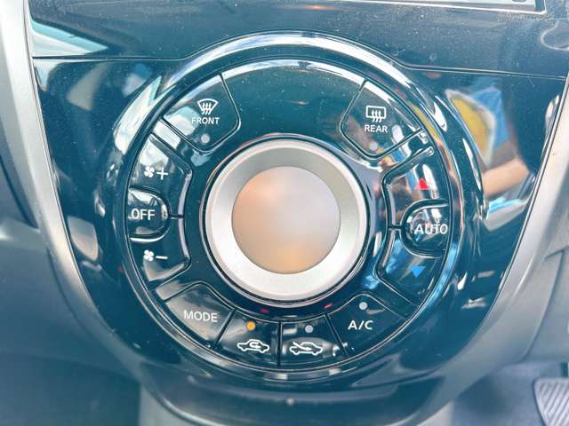 日産 ノート １．２ メダリスト H26年 (九州・沖縄) 99