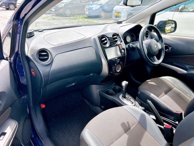 日産 ノート １．２ メダリスト H26年 (九州・沖縄) 99