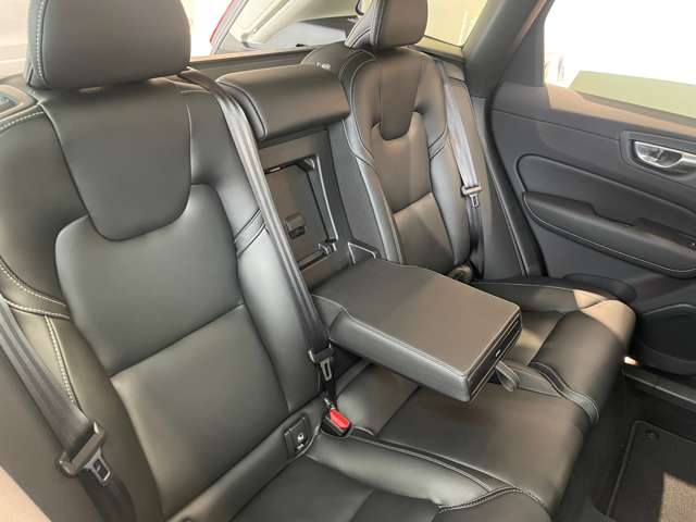 ボルボ ＸＣ６０ ウルトラ Ｂ５ ＡＷＤ ４ＷＤ R7年 (東北) 99