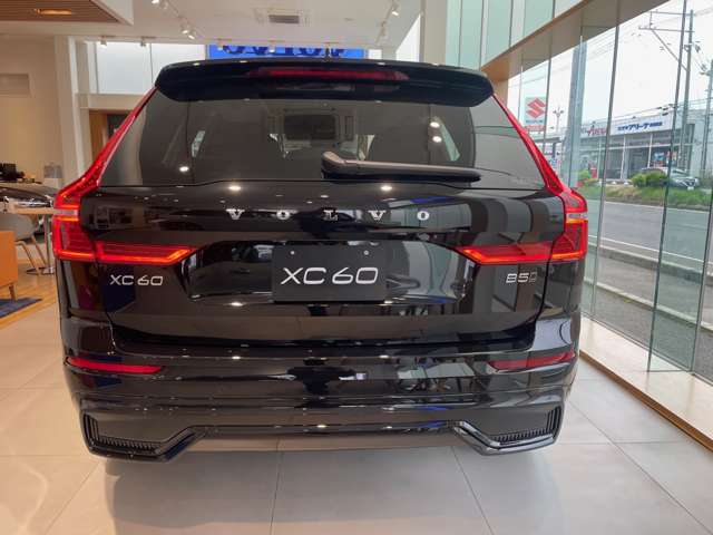 ボルボ ＸＣ６０ ウルトラ Ｂ５ ＡＷＤ ４ＷＤ R7年 (東北) 99