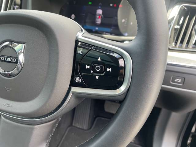 ボルボ ＸＣ６０ ウルトラ Ｂ５ ＡＷＤ ４ＷＤ R6年 (東北) 99