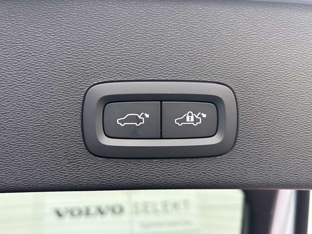 ボルボ Ｃ４０ リチャージ　アルティメット　シングルモーター R5年 (東北) 99