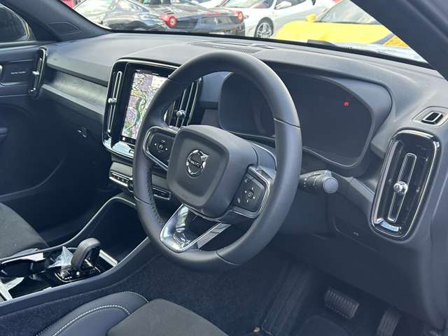 ボルボ Ｃ４０ リチャージ　アルティメット　シングルモーター R5年 (東北) 99