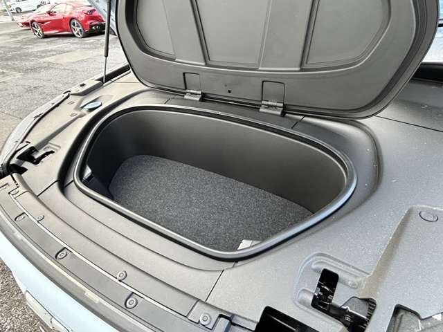 ボルボ Ｃ４０ リチャージ　アルティメット　シングルモーター R5年 (東北) 99