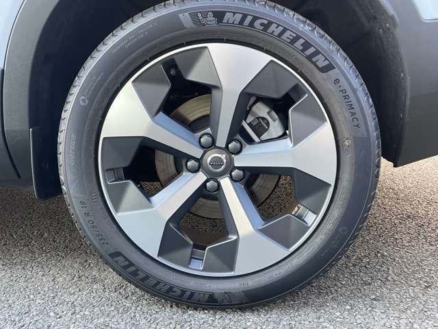 ボルボ ＸＣ４０ ウルトラ Ｂ４ ＡＷＤ ４ＷＤ R6年 (東北) 99