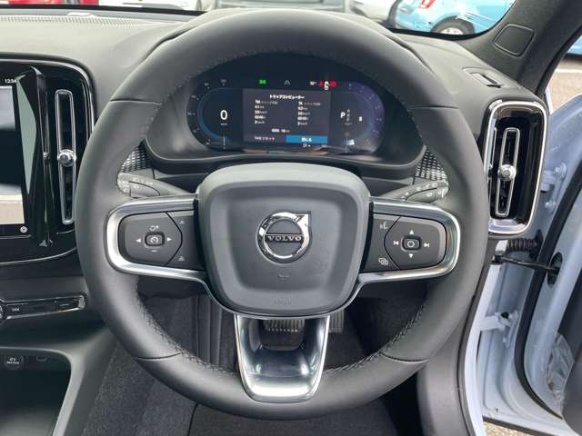 ボルボ ＸＣ４０ ウルトラ Ｂ４ ＡＷＤ ４ＷＤ R6年 (東北) 99