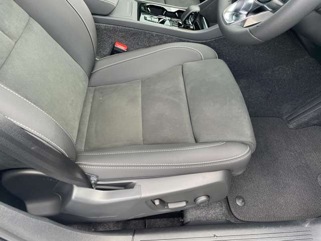 ボルボ ＸＣ４０ ウルトラ Ｂ４ ＡＷＤ ４ＷＤ R6年 (東北) 99