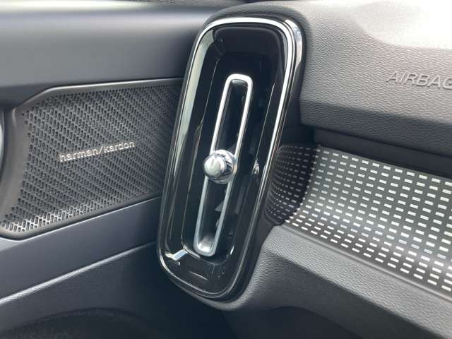 ボルボ ＸＣ４０ ウルトラ Ｂ４ ＡＷＤ ４ＷＤ R6年 (東北) 99