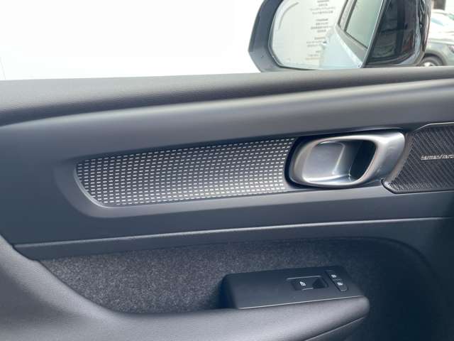 ボルボ ＸＣ４０ ウルトラ Ｂ４ ＡＷＤ ４ＷＤ R6年 (東北) 99