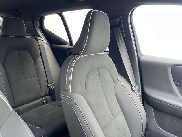 ボルボ ＸＣ４０ ウルトラ Ｂ４ ＡＷＤ ４ＷＤ R6年 (東北) 99