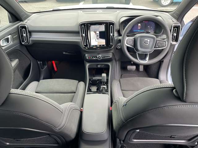 ボルボ ＸＣ４０ ウルトラ Ｂ４ ＡＷＤ ４ＷＤ R6年 (東北) 99