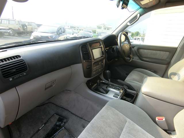 トヨタ ランドクルーザー ４．７ ＶＸ ４ＷＤ H16年 (中国) 99