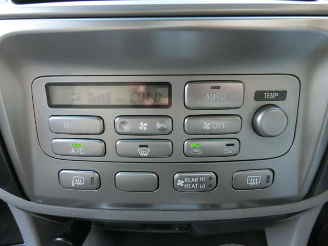 トヨタ ランドクルーザー ４．７ ＶＸ ４ＷＤ H16年 (中国) 99