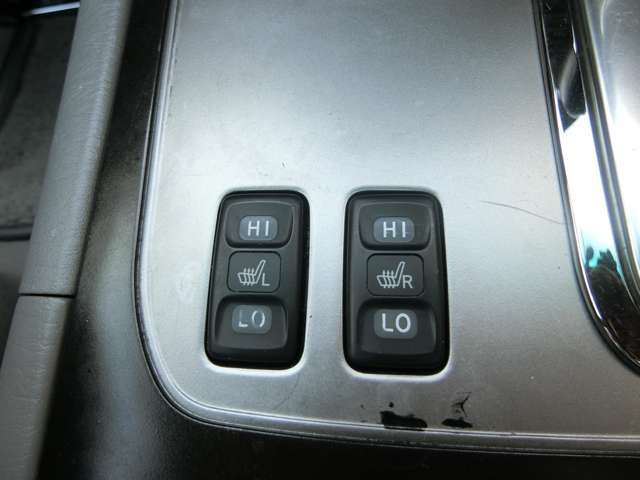 トヨタ ランドクルーザー ４．７ ＶＸ ４ＷＤ H16年 (中国) 99