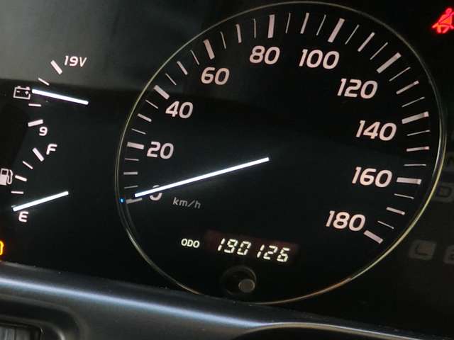 トヨタ ランドクルーザー ４．７ ＶＸ ４ＷＤ H16年 (中国) 99