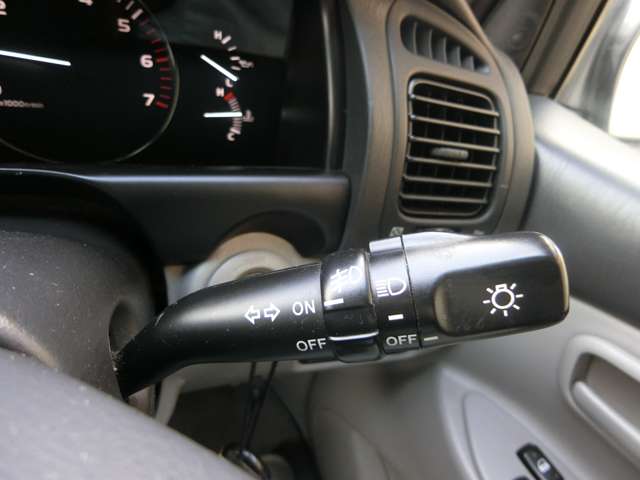 トヨタ ランドクルーザー ４．７ ＶＸ ４ＷＤ H16年 (中国) 99