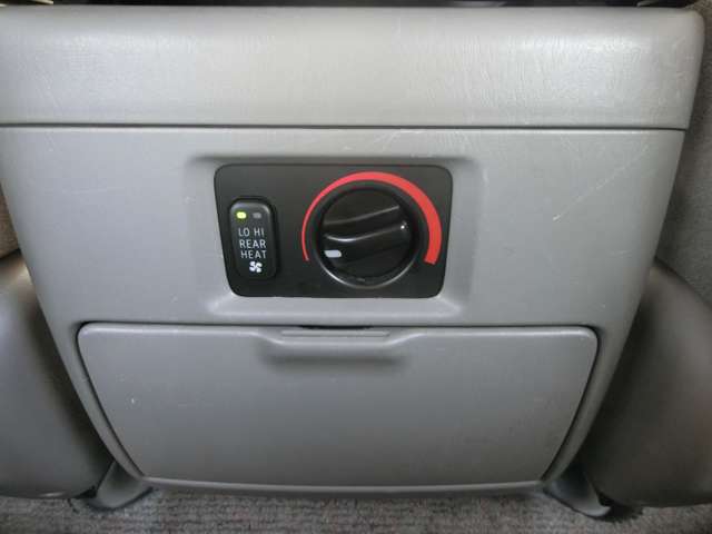 トヨタ ランドクルーザー ４．７ ＶＸ ４ＷＤ H16年 (中国) 99