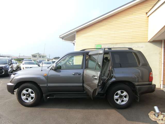 トヨタ ランドクルーザー ４．７ ＶＸ ４ＷＤ H16年 (中国) 99