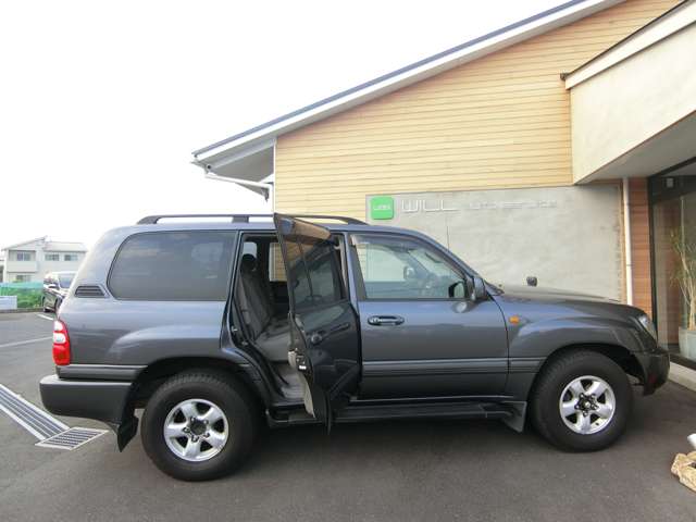 トヨタ ランドクルーザー ４．７ ＶＸ ４ＷＤ H16年 (中国) 99