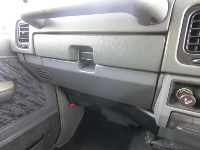 トヨタ ランドクルーザープラド ３．０ ＳＸワイド リミテッド メモリアルパッケージ ディーゼルターボ ４ＷＤ H6年 (中国) 99